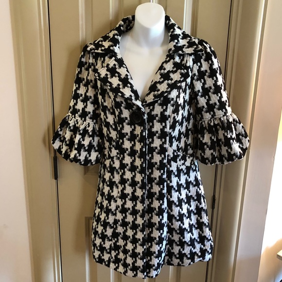 Love Stitch Jackets & Blazers - Love Stitch Black & White Houndstooth Coat Size S